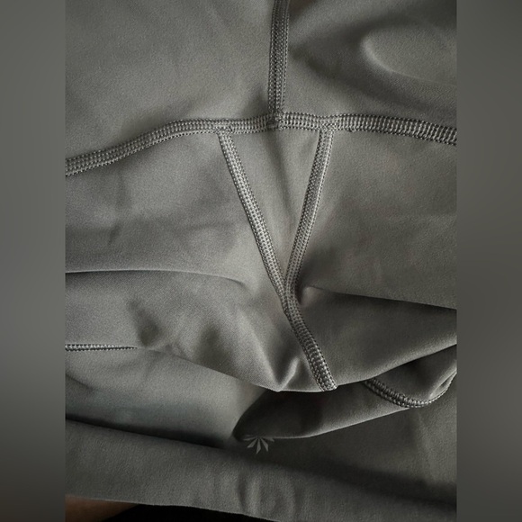 Athleta Elation Train 7/8 Tight Size Large - Picture 4 of 4